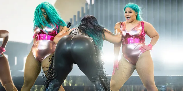 Lizzo a tanečnice Lizzo a tanečnice